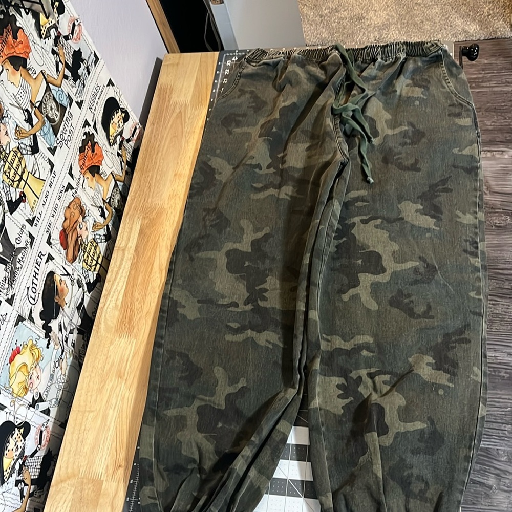 Hayden Los Angeles 2XL Camo Waist-paper Denim Jogger